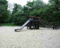 Spielplatz Unnauer Weg.jpg (26914 Byte)